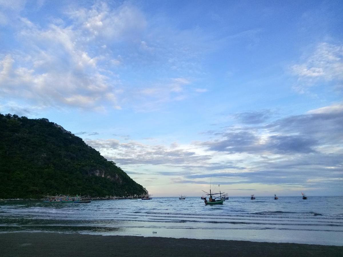 The Beach Boutique Resort Ban Pak Nam Pran Extérieur photo