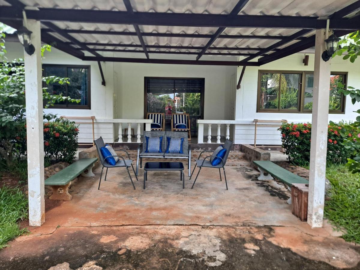 The Beach Boutique Resort Ban Pak Nam Pran Extérieur photo