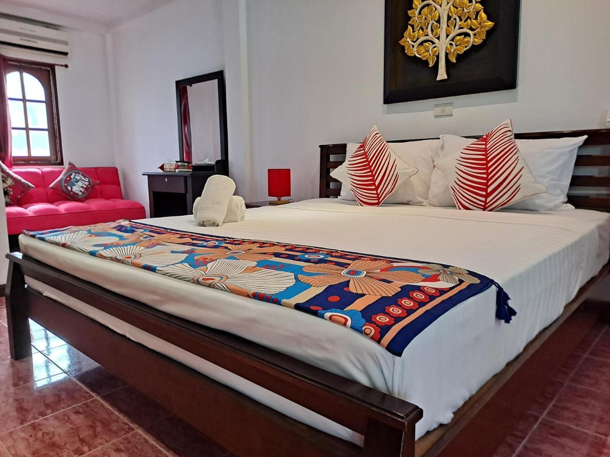 The Beach Boutique Resort Ban Pak Nam Pran Extérieur photo