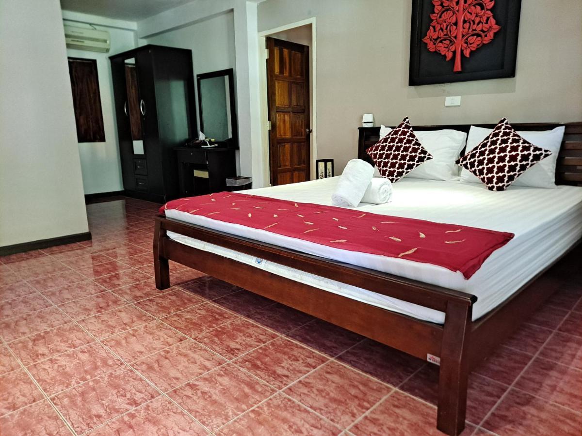 The Beach Boutique Resort Ban Pak Nam Pran Extérieur photo