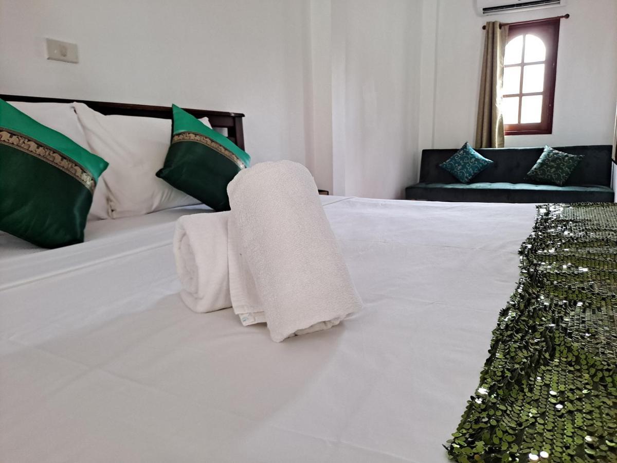 The Beach Boutique Resort Ban Pak Nam Pran Extérieur photo