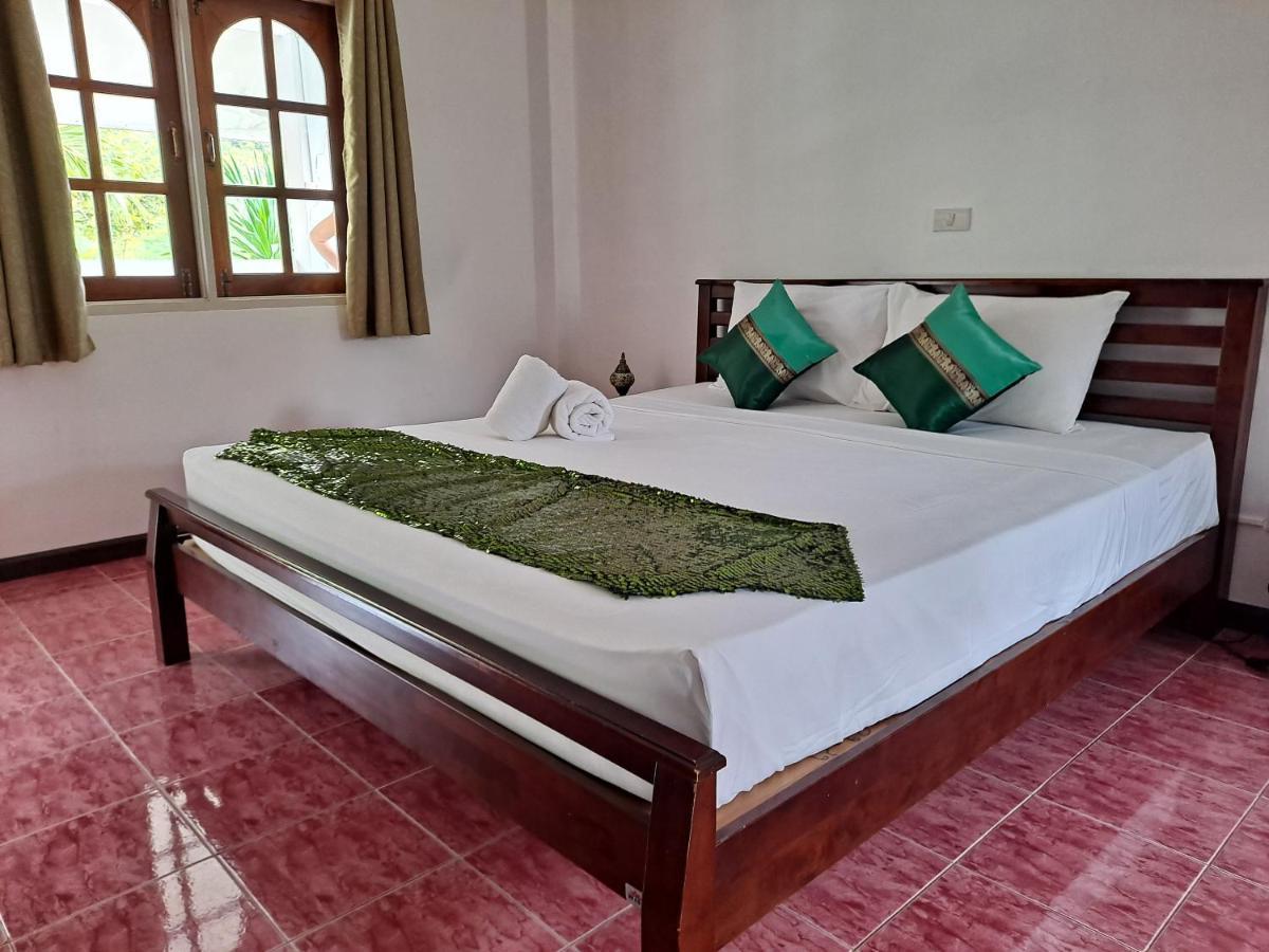 The Beach Boutique Resort Ban Pak Nam Pran Extérieur photo